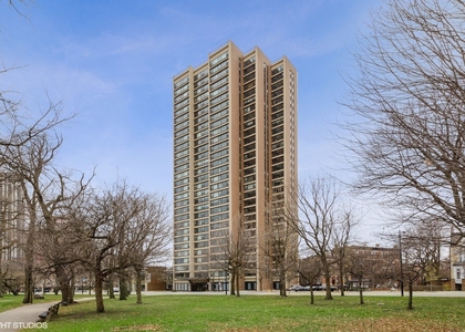 1850 N Clark Street - Photo 1