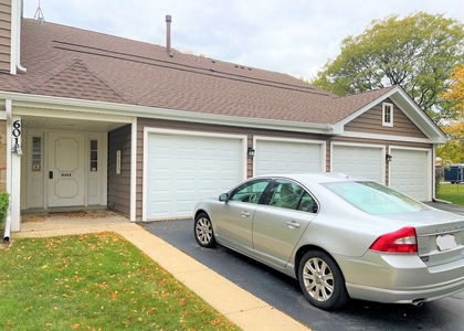 601 Hanover Court - Photo 1