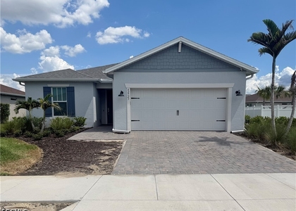 42723 Valley Brooks Street - Photo 1