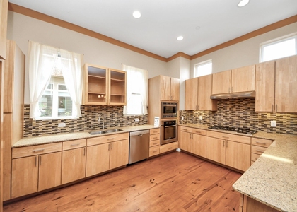 1807 W Webster Street - Photo 1