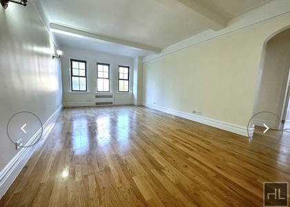 Christopher Street - Photo 1