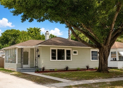 3725 18th Street N - Photo 1
