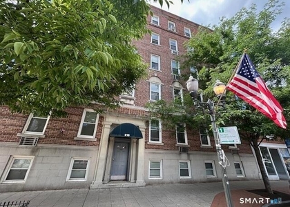 218 Bedford Street - Photo 1