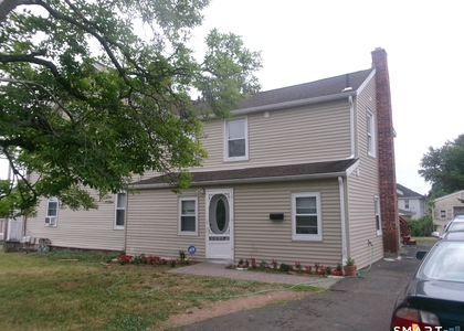 188 Hemingway Avenue - Photo 1