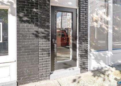418 Howe Avenue - Photo 1