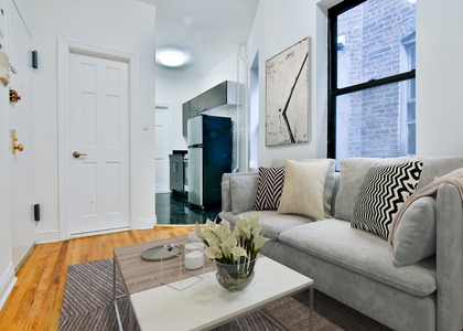 703 9th Avenue - Photo 1