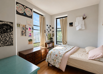481 Evergreen Avenue - Photo 1