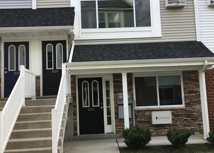 Harbor Pointe Community Comple - Photo 1