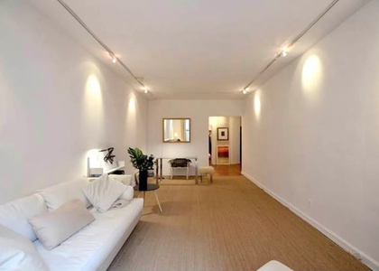 62nd Street/ - Photo 1