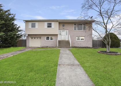 546 George Road - Photo 1