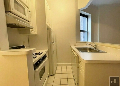 East 84 Street - Photo 1