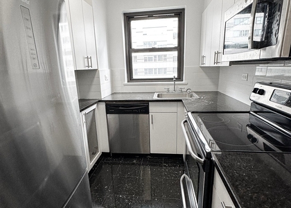 East 69 Street - Photo 1
