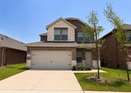 1513 Silver Canoe Way - Photo 1