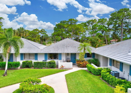 526 Club Drive - Photo 1