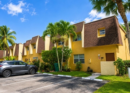 5728 5728 Blueberry Ct, Unit # - Photo 1