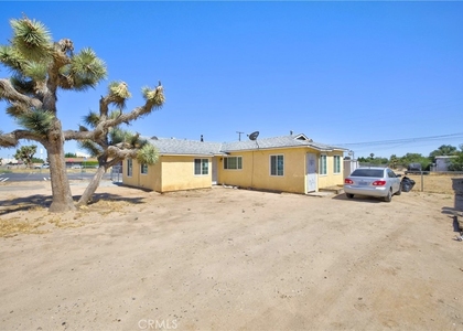 15990 Yucca Street - Photo 1