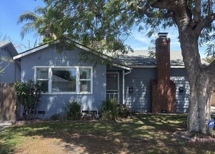417 N Citrus Street - Photo 1