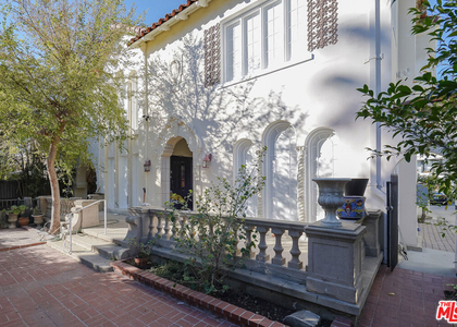 1815 Grace Avenue - Photo 1