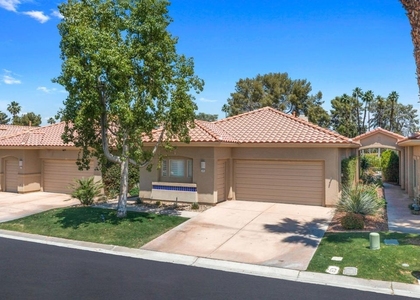 105 N Kavenish Drive - Photo 1
