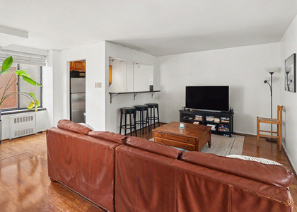 280 Rector Place - Photo 1