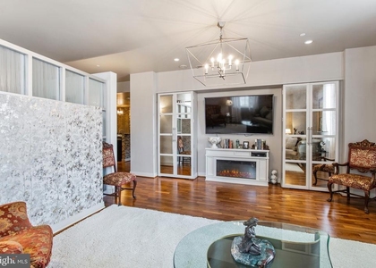 1600 Arch Street - Photo 1