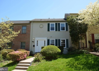 714 Hurley Avenue - Photo 1