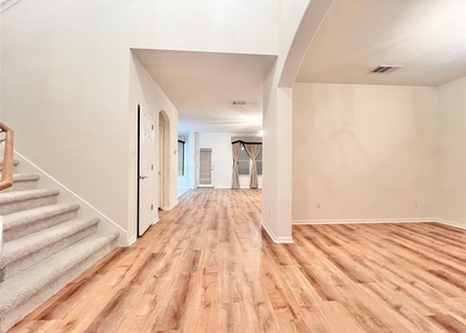 1103 Apollo Ln - Photo 1
