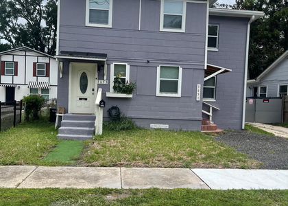 1651 W 17th Street - Photo 1