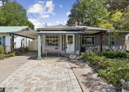 1343 Rensselaer Avenue - Photo 1