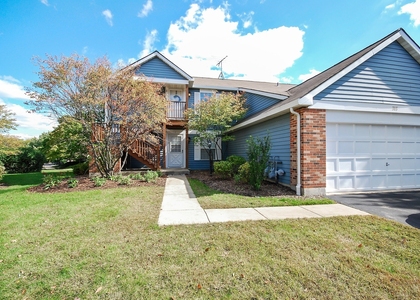 385 Sandhurst Circle - Photo 1