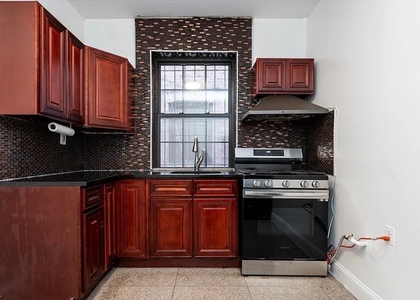 1014 East New York Avenue - Photo 1