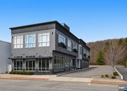 271 Millburn - Photo 1