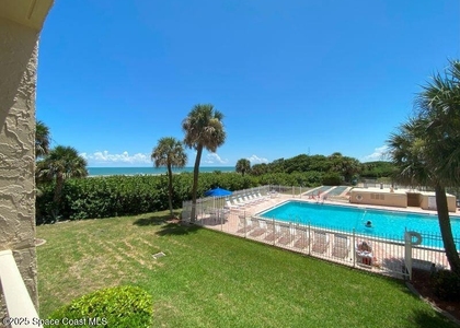7520 Ridgewood Avenue - Photo 1