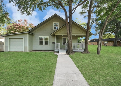 4314 6th Street - Photo 1