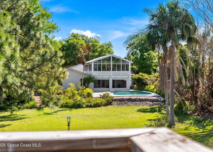 975 Oak Street - Photo 1