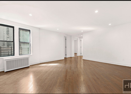 East 70 Street - Photo 1