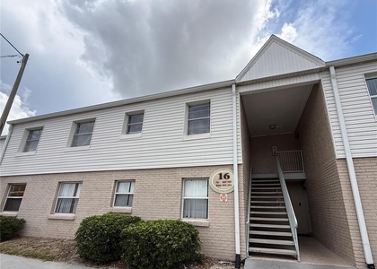 7210 N Manhattan Avenue - Photo 1