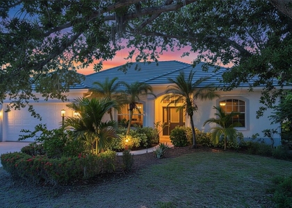 360 Cedarbrook Court - Photo 1