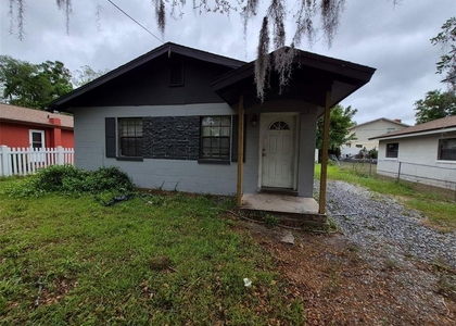 1106 Sw 5th Street - Photo 1