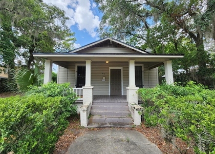 812 Se 4 Avenue - Photo 1
