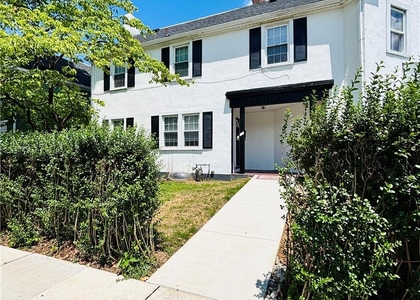 551 Park - Photo 1