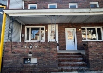 40 E Ridge Street - Photo 1