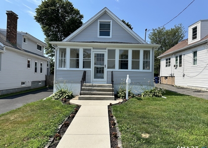 128 Grove Place - Photo 1