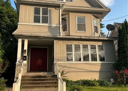 31-33 Hillhouse Avenue - Photo 1