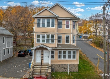 146 Charles Street - Photo 1
