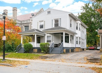 399 E University Avenue W - Photo 1