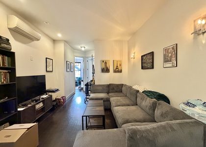 376 Graham Avenue - Photo 1