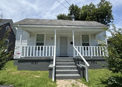 1539 Walnut Street - Photo 1