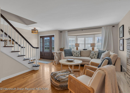 10 York Avenue - Photo 1
