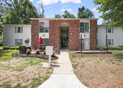 18-5 Augusta Court - Photo 1